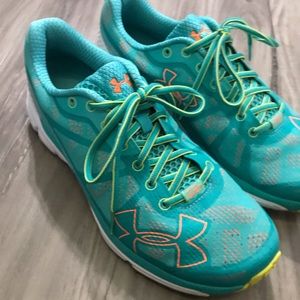 Tennis Shoes